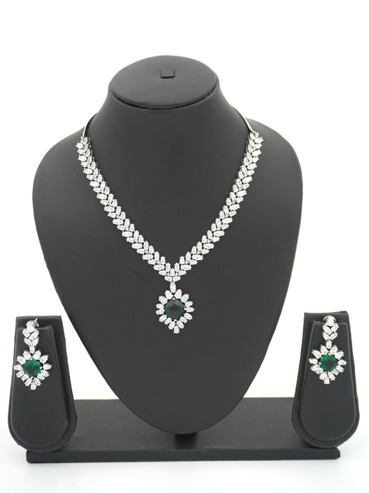 GREEN VENUS NECKLACE SET