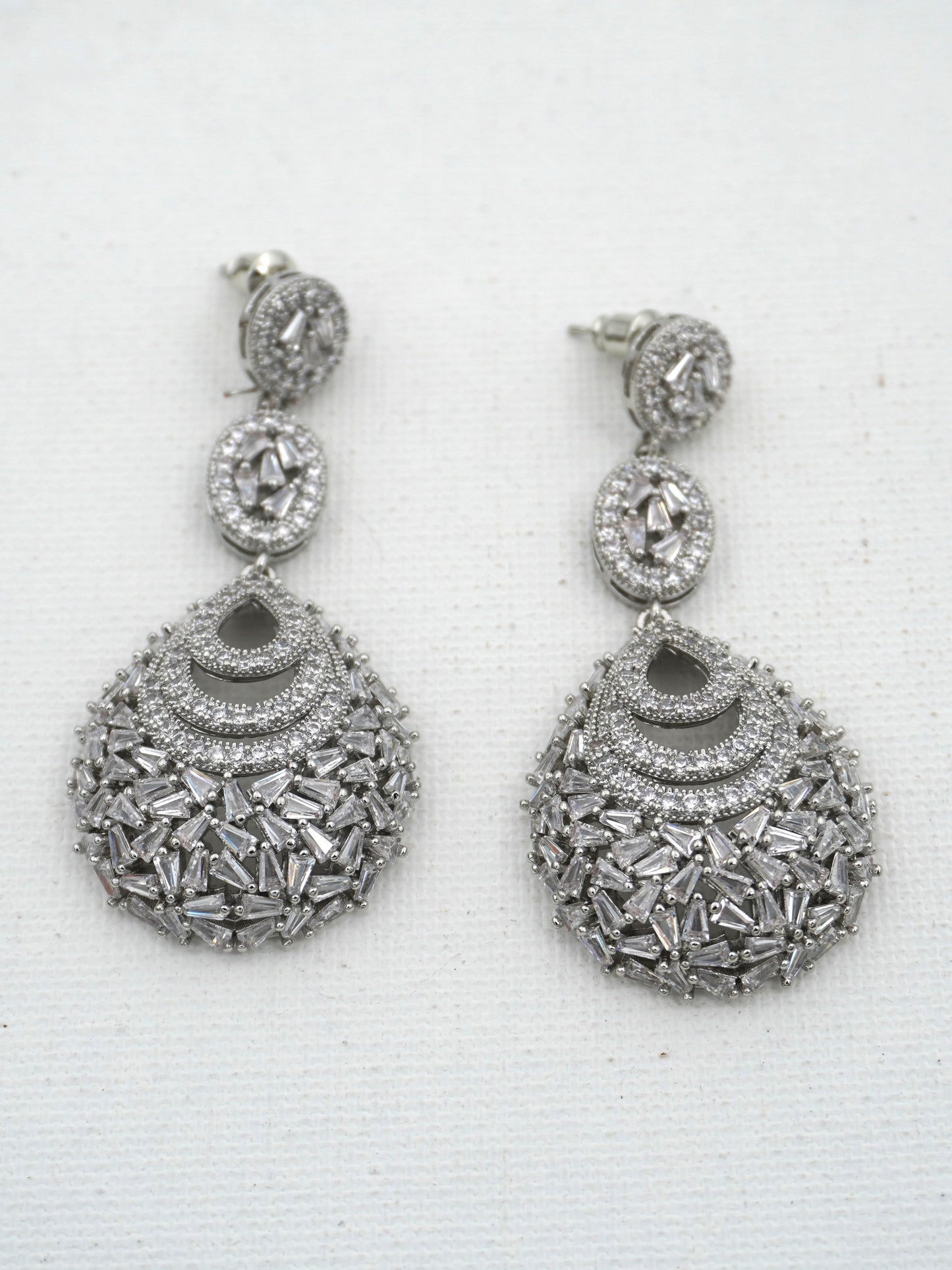 SILVER KELSEY ZIRCONIA EARRINGS