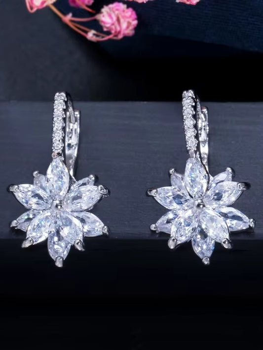 WHITE AUBRY ZIRCONIA EARRINGS