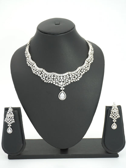 SILVER JAZLYN NECKLACE SET